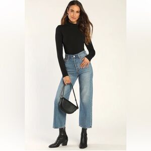 NWT Begin with the Basics Black Mock Neck Long Sleeve Crop Top
Lulus size M